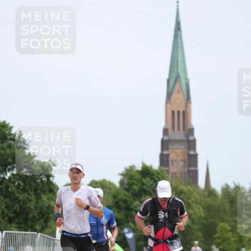 22.06.2025 - Viking Triathlon H.Heesch http://msf.ph/oto/8100512 22.06.2025 13:33:57 Laufen 28, 156, 482, 555 meine-sportfotos.de