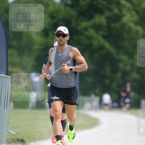 22.06.2025 - Viking Triathlon H.Heesch http://msf.ph/oto/8100517 22.06.2025 12:52:44 Laufen 14, 662 meine-sportfotos.de