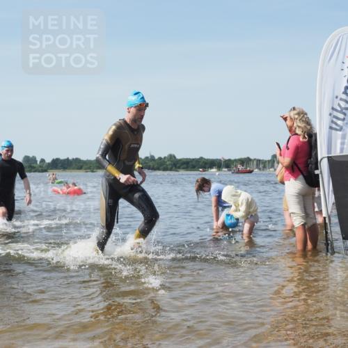 22.06.2025 - Viking Triathlon KatJ http://msf.ph/oto/8100530 22.06.2025 10:33:11 Schwimmen 28, 91, 387, 399, 608 meine-sportfotos.de