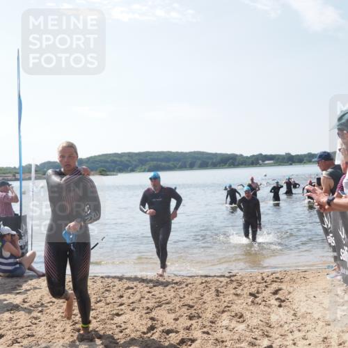 22.06.2025 - Viking Triathlon MichiJ http://msf.ph/oto/8100553 22.06.2025 10:44:51 Schwimmen 18, 39, 168, 440, 446, 638, 653 meine-sportfotos.de