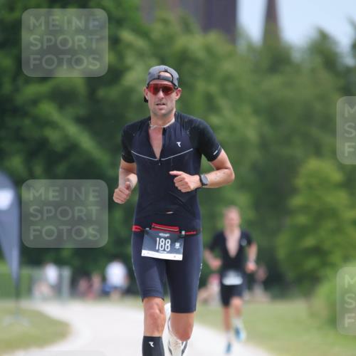 22.06.2025 - Viking Triathlon H.Heesch http://msf.ph/oto/8100583 22.06.2025 12:53:04 Laufen 188 meine-sportfotos.de