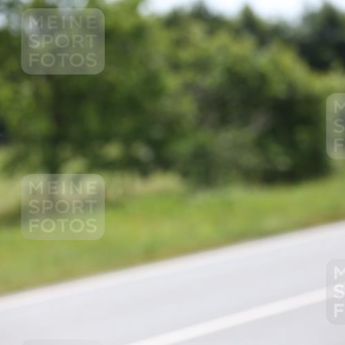 22.06.2025 - Viking Triathlon Yannick Fuchs http://msf.ph/oto/8100588 22.06.2025 12:03:51 Radfahren 60, 264 meine-sportfotos.de