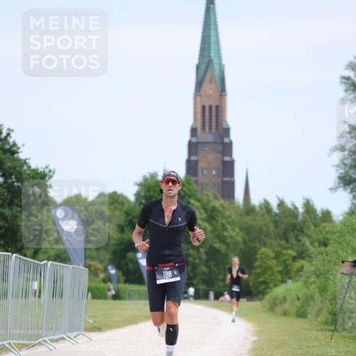 22.06.2025 - Viking Triathlon H.Heesch http://msf.ph/oto/8100594 22.06.2025 12:53:06 Laufen 188 meine-sportfotos.de