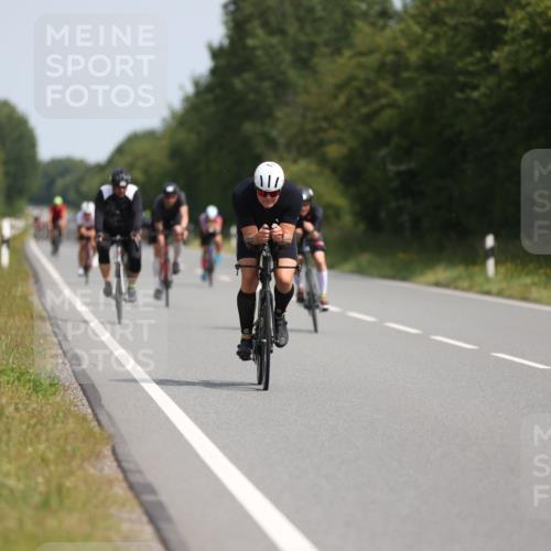 22.06.2025 - Viking Triathlon Yannick Fuchs http://msf.ph/oto/8100603 22.06.2025 11:24:58 Radfahren 77, 85, 114, 215, 306, 548, 603, 626 meine-sportfotos.de