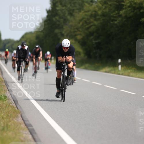 22.06.2025 - Viking Triathlon Yannick Fuchs http://msf.ph/oto/8100609 22.06.2025 11:24:58 Radfahren 77, 85, 114, 215, 306, 548, 603, 626 meine-sportfotos.de