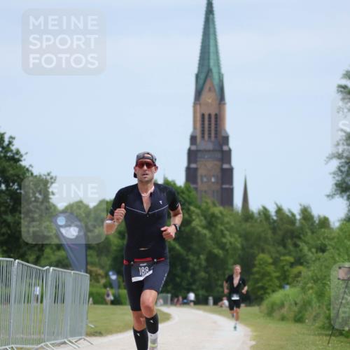 22.06.2025 - Viking Triathlon H.Heesch http://msf.ph/oto/8100611 22.06.2025 12:53:07 Laufen 188, 189 meine-sportfotos.de