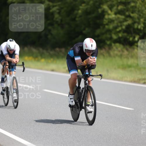 22.06.2025 - Viking Triathlon Yannick Fuchs http://msf.ph/oto/8100624 22.06.2025 12:04:06 Radfahren 38, 42, 142, 149, 333, 351, 378, 517 meine-sportfotos.de