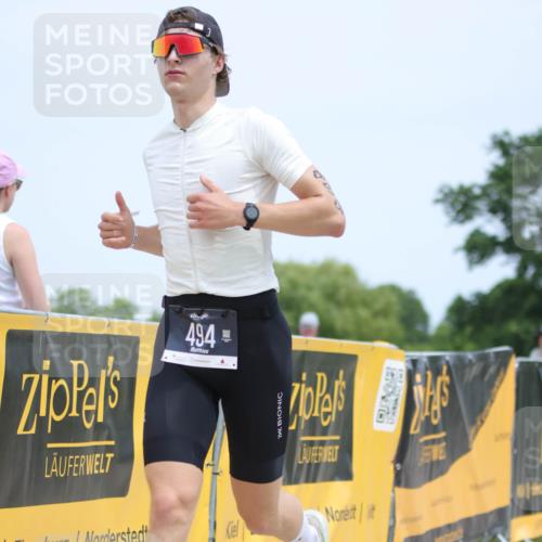 22.06.2025 - Viking Triathlon H.Heesch http://msf.ph/oto/8100649 22.06.2025 13:34:14 Laufen 1, 494 meine-sportfotos.de