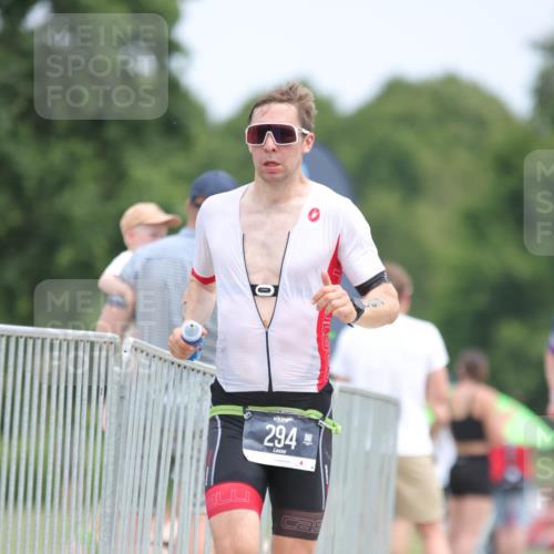 22.06.2025 - Viking Triathlon H.Heesch http://msf.ph/oto/8100670 22.06.2025 13:34:26 Laufen 52, 294 meine-sportfotos.de