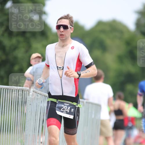 22.06.2025 - Viking Triathlon H.Heesch http://msf.ph/oto/8100673 22.06.2025 13:34:26 Laufen 52, 294 meine-sportfotos.de