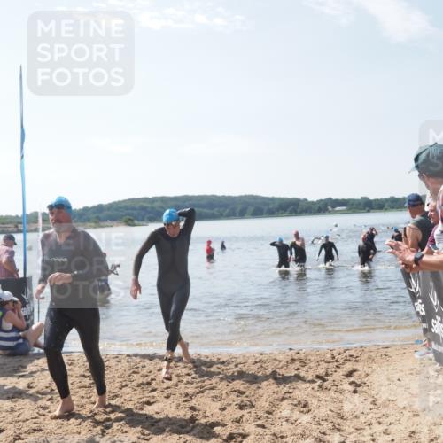22.06.2025 - Viking Triathlon MichiJ http://msf.ph/oto/8100675 22.06.2025 10:44:54 Schwimmen 39, 168, 440, 446, 638, 653 meine-sportfotos.de