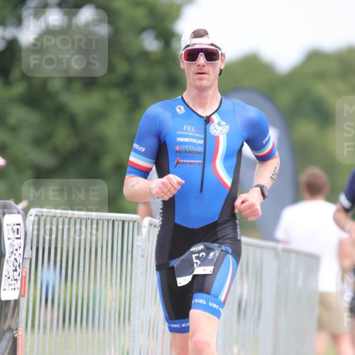 22.06.2025 - Viking Triathlon H.Heesch http://msf.ph/oto/8100681 22.06.2025 13:34:30 Laufen 52, 54, 294 meine-sportfotos.de