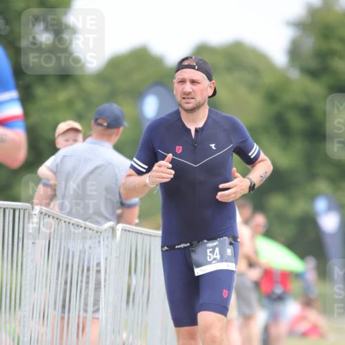 22.06.2025 - Viking Triathlon H.Heesch http://msf.ph/oto/8100695 22.06.2025 13:34:31 Laufen 52, 54, 294 meine-sportfotos.de