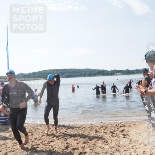 22.06.2025 - Viking Triathlon MichiJ http://msf.ph/oto/8100700 22.06.2025 10:44:54 Schwimmen 39, 168, 440, 446, 638, 653 meine-sportfotos.de