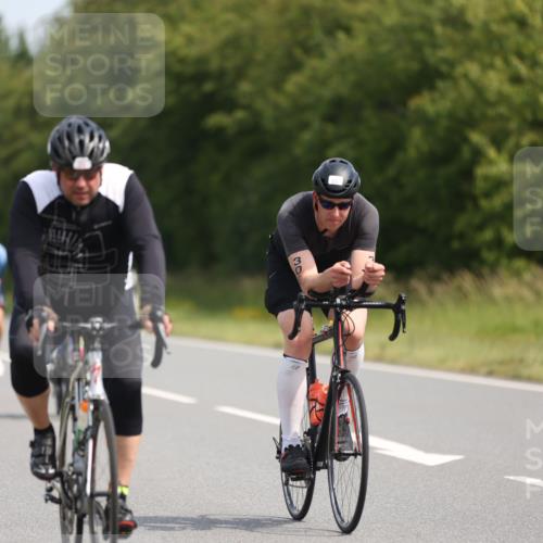 22.06.2025 - Viking Triathlon Yannick Fuchs http://msf.ph/oto/8100709 22.06.2025 11:25:03 Radfahren 77, 85, 114, 164, 215, 306, 482, 548, 626 meine-sportfotos.de