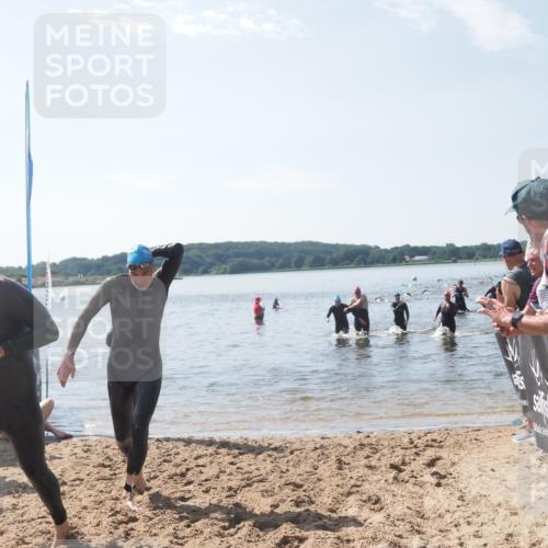 22.06.2025 - Viking Triathlon MichiJ http://msf.ph/oto/8100711 22.06.2025 10:44:54 Schwimmen 39, 168, 440, 446, 638, 653 meine-sportfotos.de