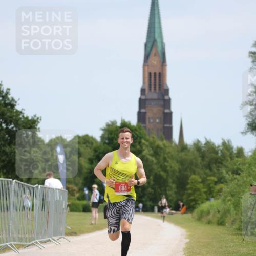 22.06.2025 - Viking Triathlon H.Heesch http://msf.ph/oto/8100716 22.06.2025 12:54:07 Laufen 604 meine-sportfotos.de