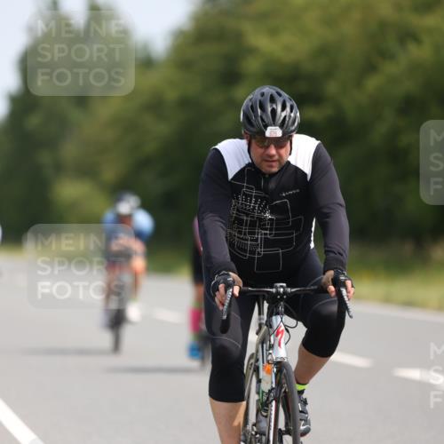 22.06.2025 - Viking Triathlon Yannick Fuchs http://msf.ph/oto/8100719 22.06.2025 11:25:03 Radfahren 77, 85, 114, 164, 215, 306, 482, 548, 626 meine-sportfotos.de