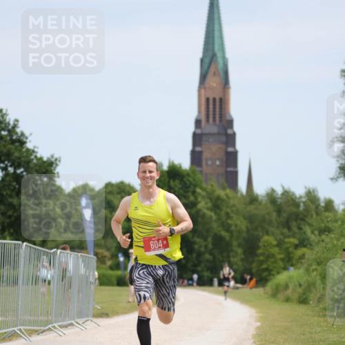 22.06.2025 - Viking Triathlon H.Heesch http://msf.ph/oto/8100739 22.06.2025 12:54:07 Laufen 604 meine-sportfotos.de