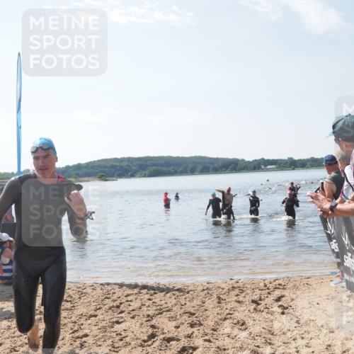 22.06.2025 - Viking Triathlon MichiJ http://msf.ph/oto/8100750 22.06.2025 10:44:55 Schwimmen 39, 168, 440, 638, 653 meine-sportfotos.de