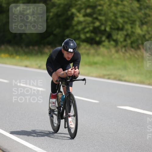 22.06.2025 - Viking Triathlon Yannick Fuchs http://msf.ph/oto/8100751 22.06.2025 12:04:11 Radfahren 38, 42, 142, 149, 333, 351, 517, 650 meine-sportfotos.de