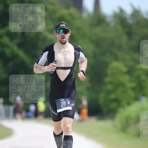 22.06.2025 - Viking Triathlon H.Heesch http://msf.ph/oto/8100754 22.06.2025 12:54:22 Laufen 310 meine-sportfotos.de
