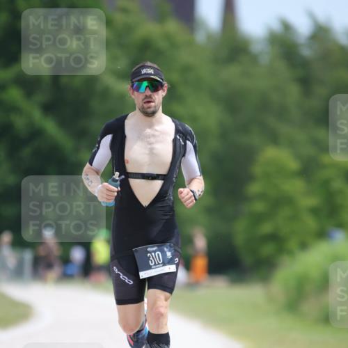 22.06.2025 - Viking Triathlon H.Heesch http://msf.ph/oto/8100757 22.06.2025 12:54:22 Laufen 310 meine-sportfotos.de