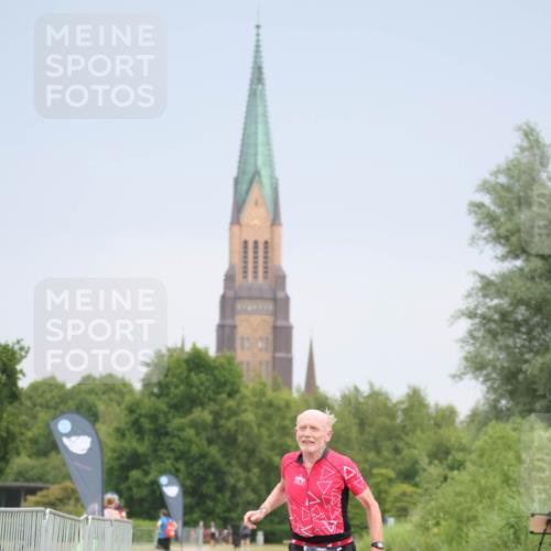 22.06.2025 - Viking Triathlon H.Heesch http://msf.ph/oto/8100759 22.06.2025 16:42:47 Laufen 39 meine-sportfotos.de
