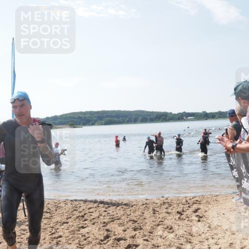 22.06.2025 - Viking Triathlon MichiJ http://msf.ph/oto/8100760 22.06.2025 10:44:55 Schwimmen 39, 168, 440, 638, 653 meine-sportfotos.de