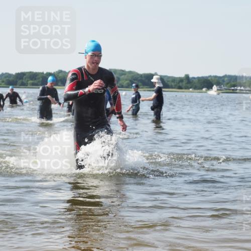 22.06.2025 - Viking Triathlon KatJ http://msf.ph/oto/8100787 22.06.2025 10:33:21 Schwimmen 28, 38, 300, 382, 387, 524, 608 meine-sportfotos.de