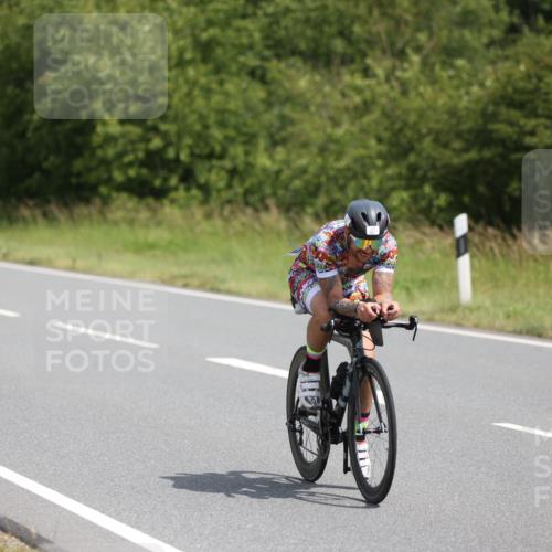 22.06.2025 - Viking Triathlon Yannick Fuchs http://msf.ph/oto/8100802 22.06.2025 12:04:13 Radfahren 38, 142, 149, 333, 517, 650 meine-sportfotos.de