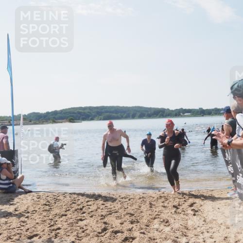 22.06.2025 - Viking Triathlon MichiJ http://msf.ph/oto/8100804 22.06.2025 10:45:04 Schwimmen 39, 168, 346, 493, 638, 653 meine-sportfotos.de