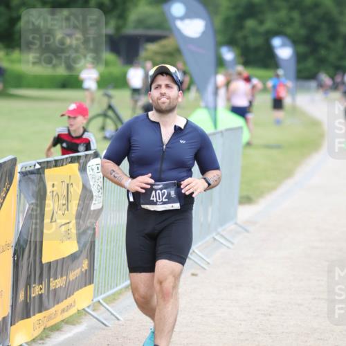 22.06.2025 - Viking Triathlon H.Heesch http://msf.ph/oto/8100807 22.06.2025 16:44:26 Laufen 402, 470 meine-sportfotos.de