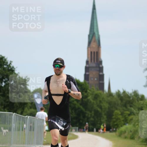 22.06.2025 - Viking Triathlon H.Heesch http://msf.ph/oto/8100815 22.06.2025 12:54:25 Laufen 310 meine-sportfotos.de