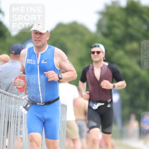 22.06.2025 - Viking Triathlon H.Heesch http://msf.ph/oto/8100825 22.06.2025 13:34:49 Laufen 109, 229, 238 meine-sportfotos.de