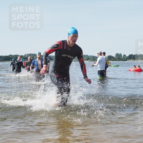 22.06.2025 - Viking Triathlon KatJ http://msf.ph/oto/8100835 22.06.2025 10:33:23 Schwimmen 28, 38, 300, 382, 387, 522, 524, 608 meine-sportfotos.de