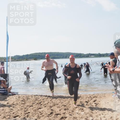 22.06.2025 - Viking Triathlon MichiJ http://msf.ph/oto/8100863 22.06.2025 10:45:05 Schwimmen 39, 168, 346, 493, 503, 638, 653 meine-sportfotos.de