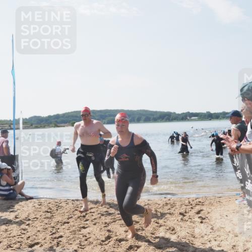 22.06.2025 - Viking Triathlon MichiJ http://msf.ph/oto/8100877 22.06.2025 10:45:06 Schwimmen 39, 168, 346, 493, 503, 638, 653 meine-sportfotos.de
