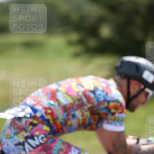 22.06.2025 - Viking Triathlon Yannick Fuchs http://msf.ph/oto/8100886 22.06.2025 12:04:14 Radfahren 38, 333, 517, 524, 650 meine-sportfotos.de