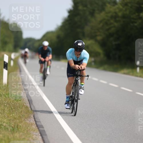 22.06.2025 - Viking Triathlon Yannick Fuchs http://msf.ph/oto/8100890 22.06.2025 11:25:26 Radfahren 9, 90, 185, 195, 198, 228, 384, 390, 401, 534 meine-sportfotos.de