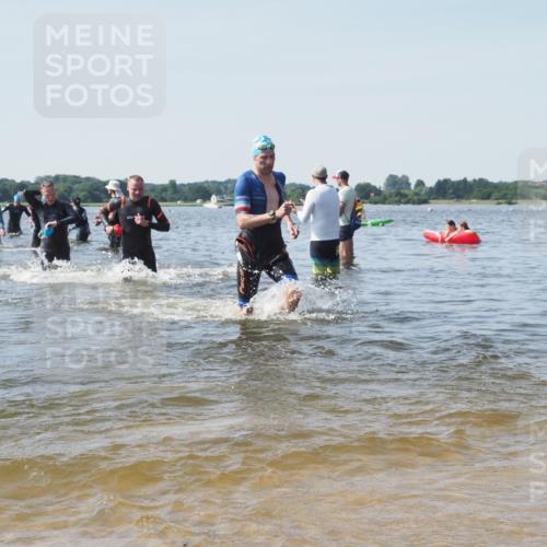 22.06.2025 - Viking Triathlon KatJ http://msf.ph/oto/8100898 22.06.2025 10:33:25 Schwimmen 28, 38, 300, 382, 387, 522, 524, 608 meine-sportfotos.de