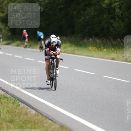 22.06.2025 - Viking Triathlon Yannick Fuchs http://msf.ph/oto/8100903 22.06.2025 12:04:22 Radfahren 75, 233, 524, 532, 650 meine-sportfotos.de