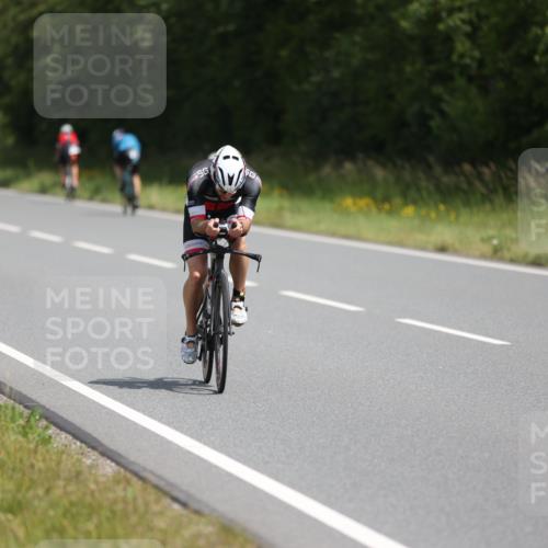 22.06.2025 - Viking Triathlon Yannick Fuchs http://msf.ph/oto/8100914 22.06.2025 12:04:22 Radfahren 75, 233, 524, 532, 650 meine-sportfotos.de