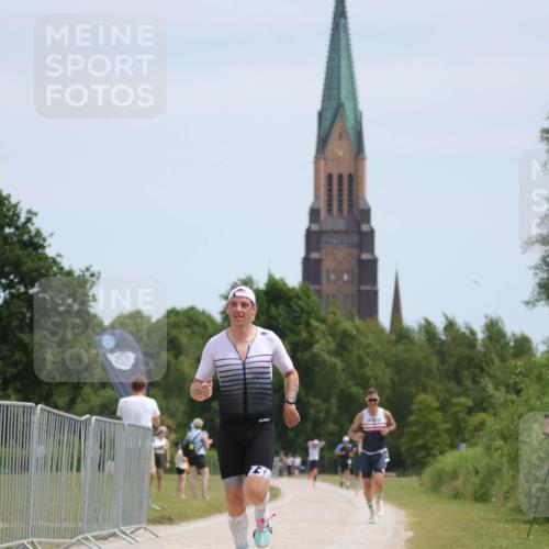 22.06.2025 - Viking Triathlon H.Heesch http://msf.ph/oto/8100922 22.06.2025 12:54:51 Laufen 340, 444, 645 meine-sportfotos.de