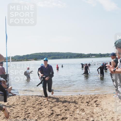 22.06.2025 - Viking Triathlon MichiJ http://msf.ph/oto/8100923 22.06.2025 10:45:07 Schwimmen 39, 168, 346, 493, 503, 638 meine-sportfotos.de