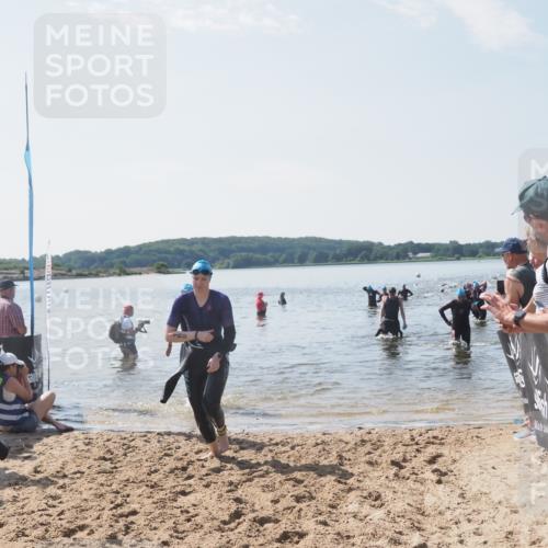22.06.2025 - Viking Triathlon MichiJ http://msf.ph/oto/8100927 22.06.2025 10:45:07 Schwimmen 39, 168, 346, 493, 503, 638 meine-sportfotos.de