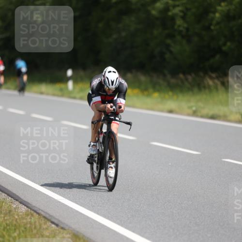 22.06.2025 - Viking Triathlon Yannick Fuchs http://msf.ph/oto/8100936 22.06.2025 12:04:22 Radfahren 75, 233, 524, 532, 650 meine-sportfotos.de