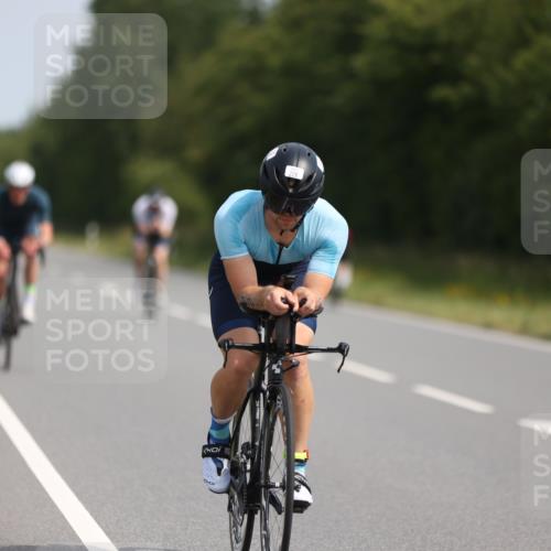 22.06.2025 - Viking Triathlon Yannick Fuchs http://msf.ph/oto/8100941 22.06.2025 11:25:27 Radfahren 9, 90, 185, 195, 198, 228, 384, 390, 401, 500, 534 meine-sportfotos.de