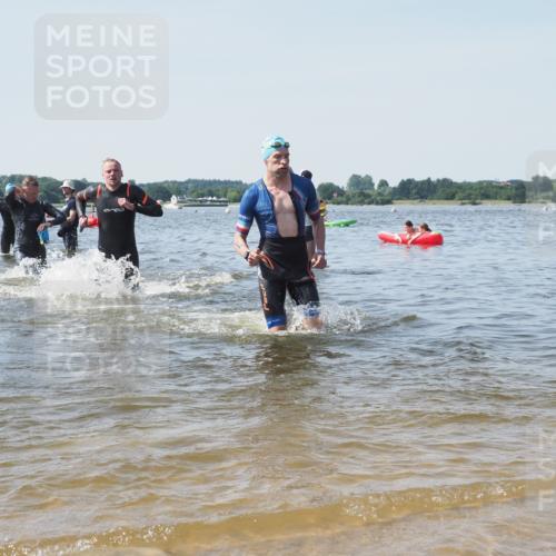 22.06.2025 - Viking Triathlon KatJ http://msf.ph/oto/8100945 22.06.2025 10:33:25 Schwimmen 28, 38, 300, 382, 387, 522, 524, 608 meine-sportfotos.de