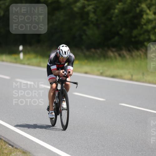 22.06.2025 - Viking Triathlon Yannick Fuchs http://msf.ph/oto/8100946 22.06.2025 12:04:22 Radfahren 75, 233, 524, 532, 650 meine-sportfotos.de
